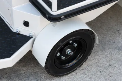 後輪タイヤカバー