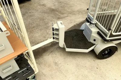 カゴ台車の牽引